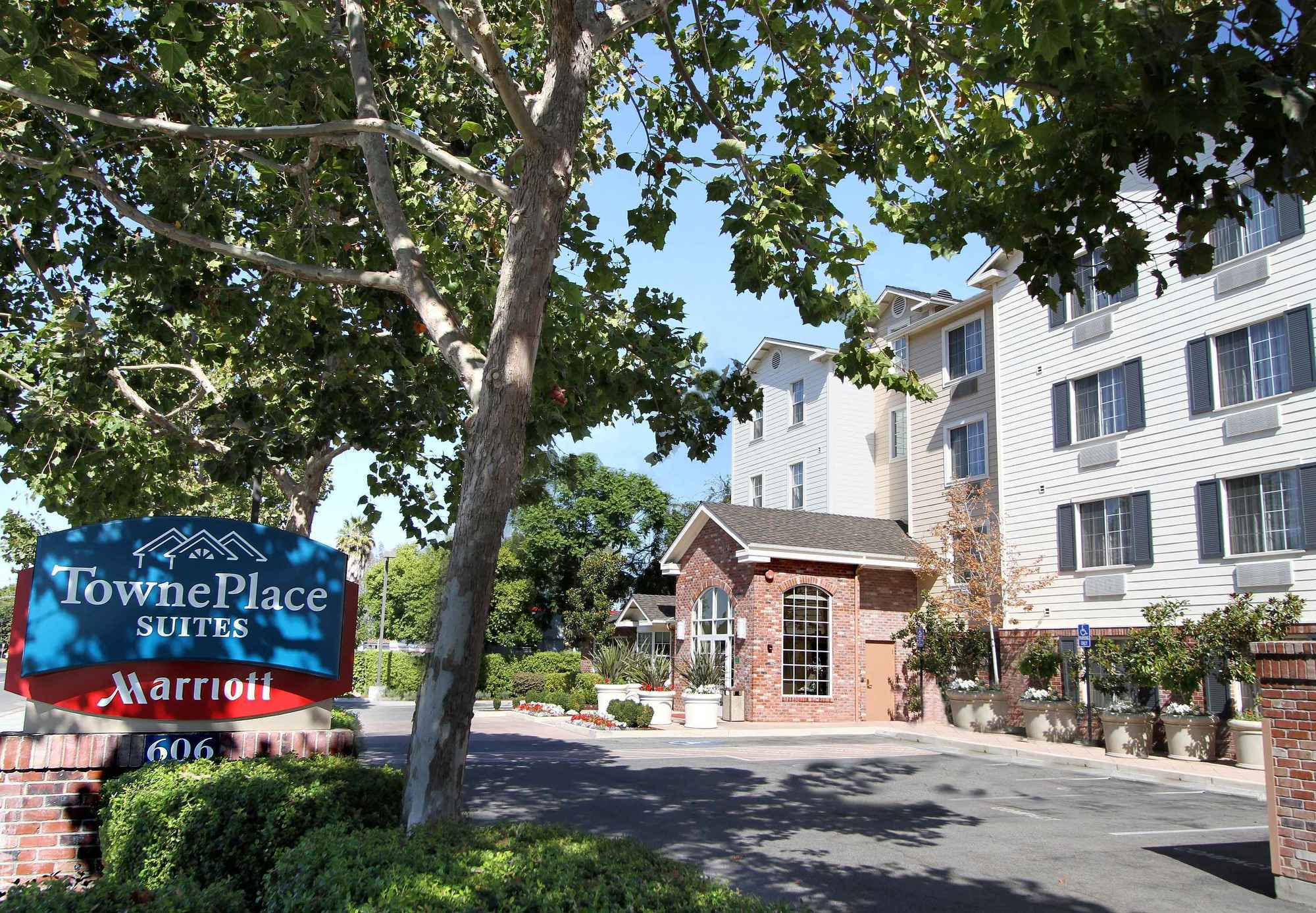 Towneplace Suites by Marriott Sunnyvale Silicon Valley Exterior photo